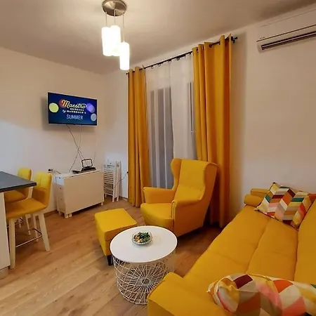 Apartment Lijepo Ureden Stan U Centru Grada *