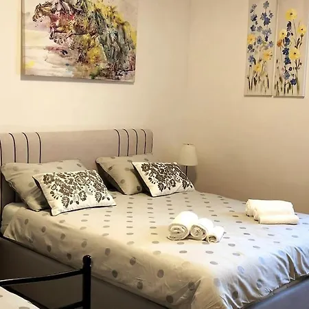 Lijepo Ureden Stan U Centru Grada Apartment Knin