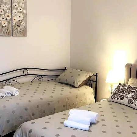 Lijepo Ureden Stan U Centru Grada * Knin